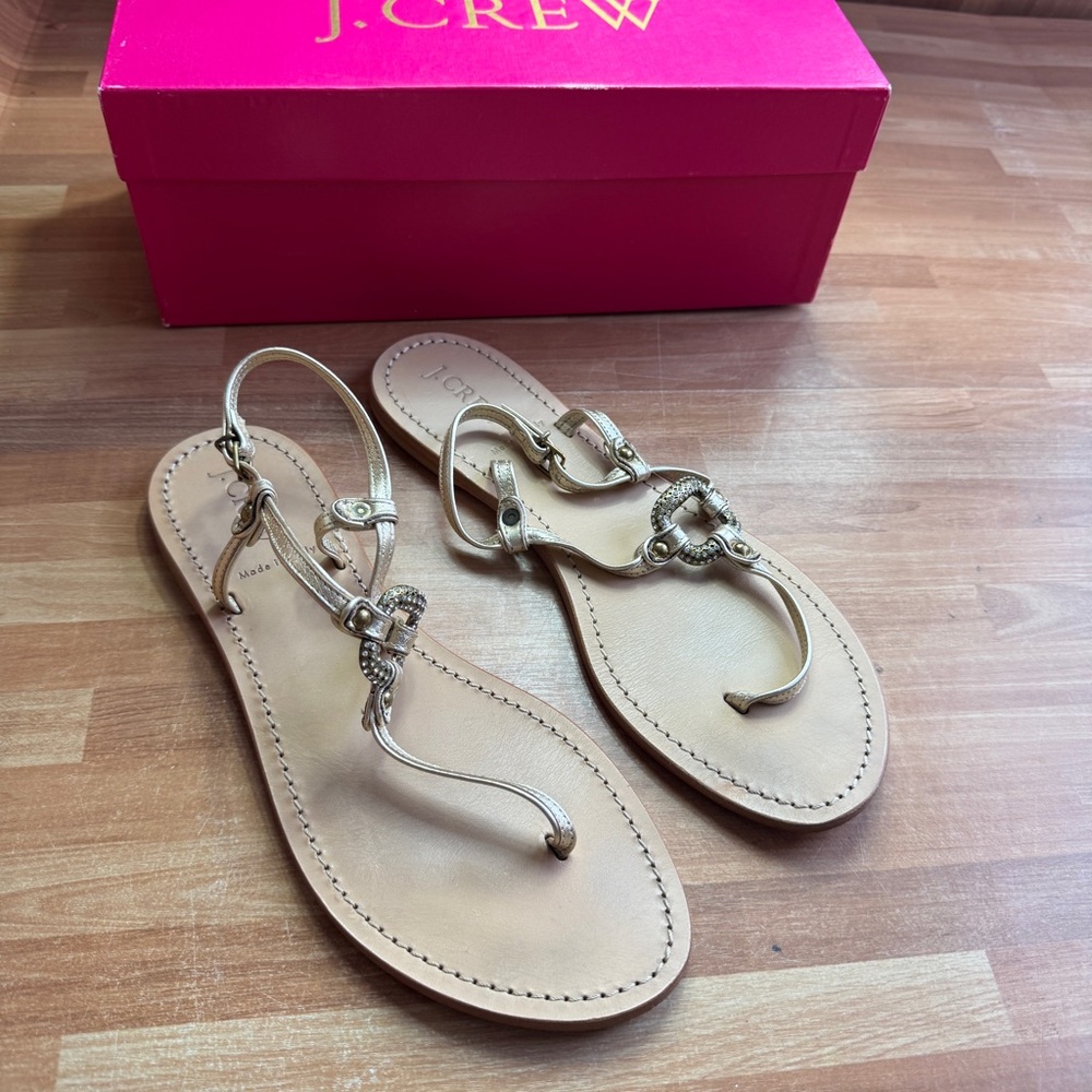 Helena Pavé sandals in metallic platinum, size 8.